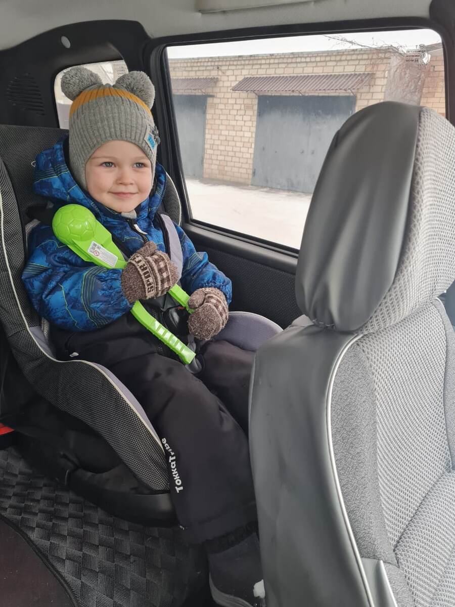 Паша в обнимку со снежколепом