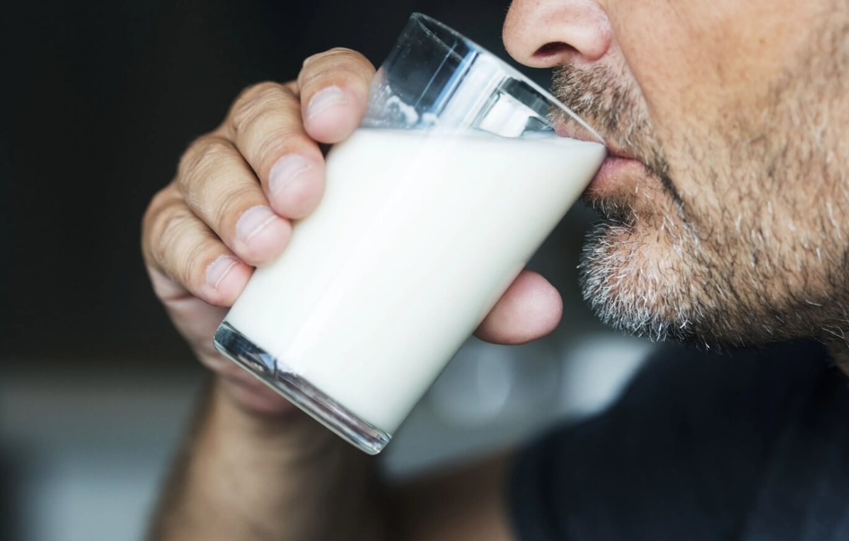    Ученые нашли еще один повод пить молоко каждый день. Источник изображения: kp.ru