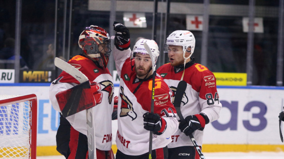    "Авангард" одержал волевую победу над "Салаватом Юлаевым" в КХЛ Андрей Бурков