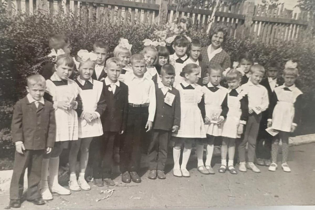 Вот такие раньше были первоклашки.