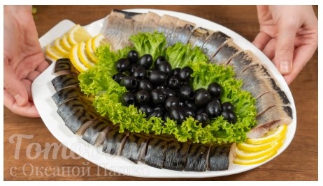 Рыбная тарелка со скумбрией и сельдью