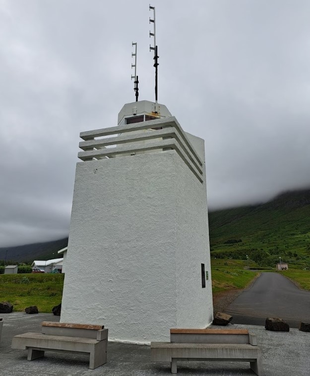 Все маяки в Исландии своеобразные, похожих нет.