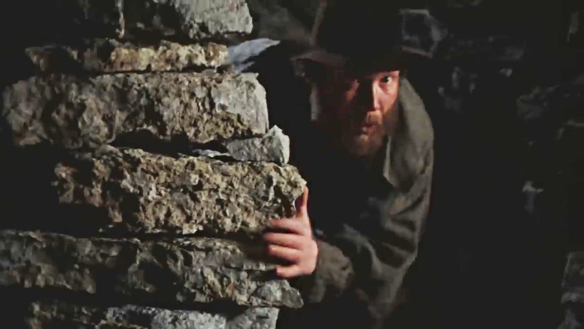 Каторжник Сеоден. Кадр из фильма "Собака Баскервилей" 1981 г. Реж. Игорь Масленников.