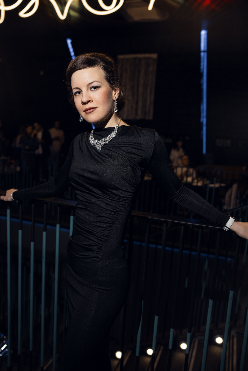 Мну на корпоративе 13.12.24 примерила образ Марии Каллас ;)