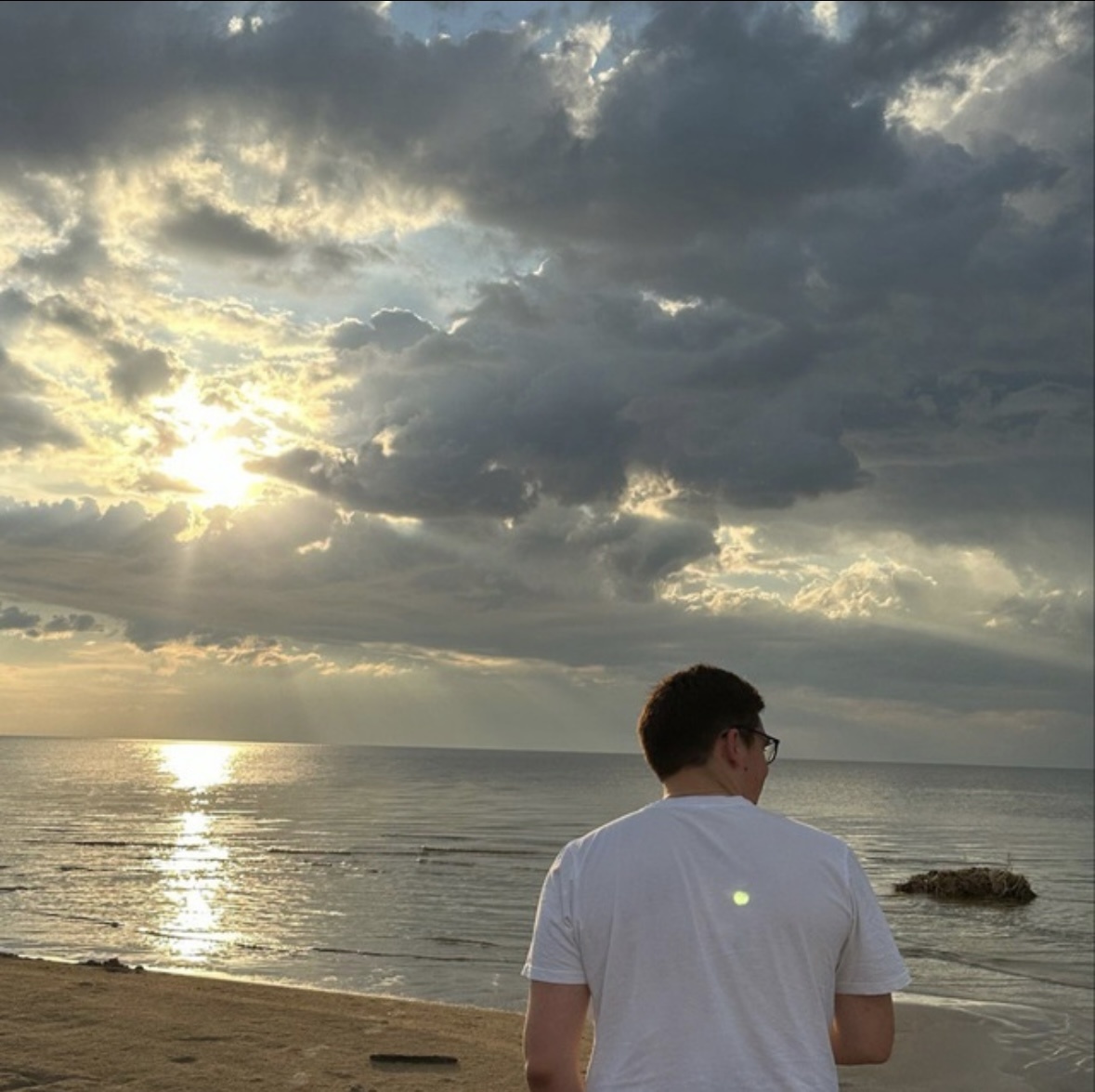 Это я на фоне красивого заката