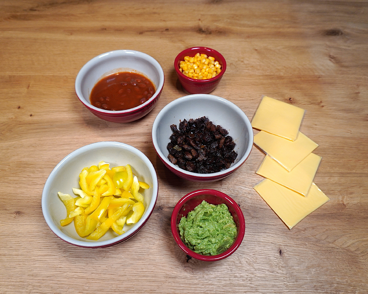 Кажется как-будто не мяско, а угольки, но это только кажется :)