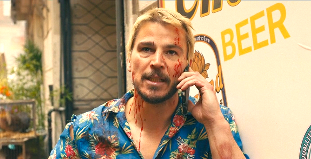 Кадр из фильма "Рейс навылет".