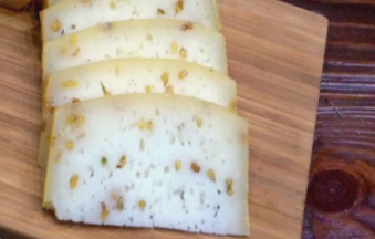 Сыр с пажитником