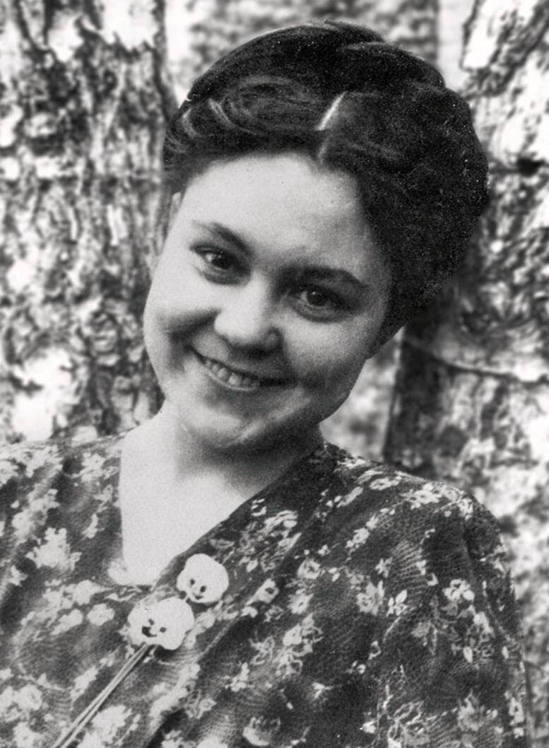    Светлана Евсеева в юностиСоцсети