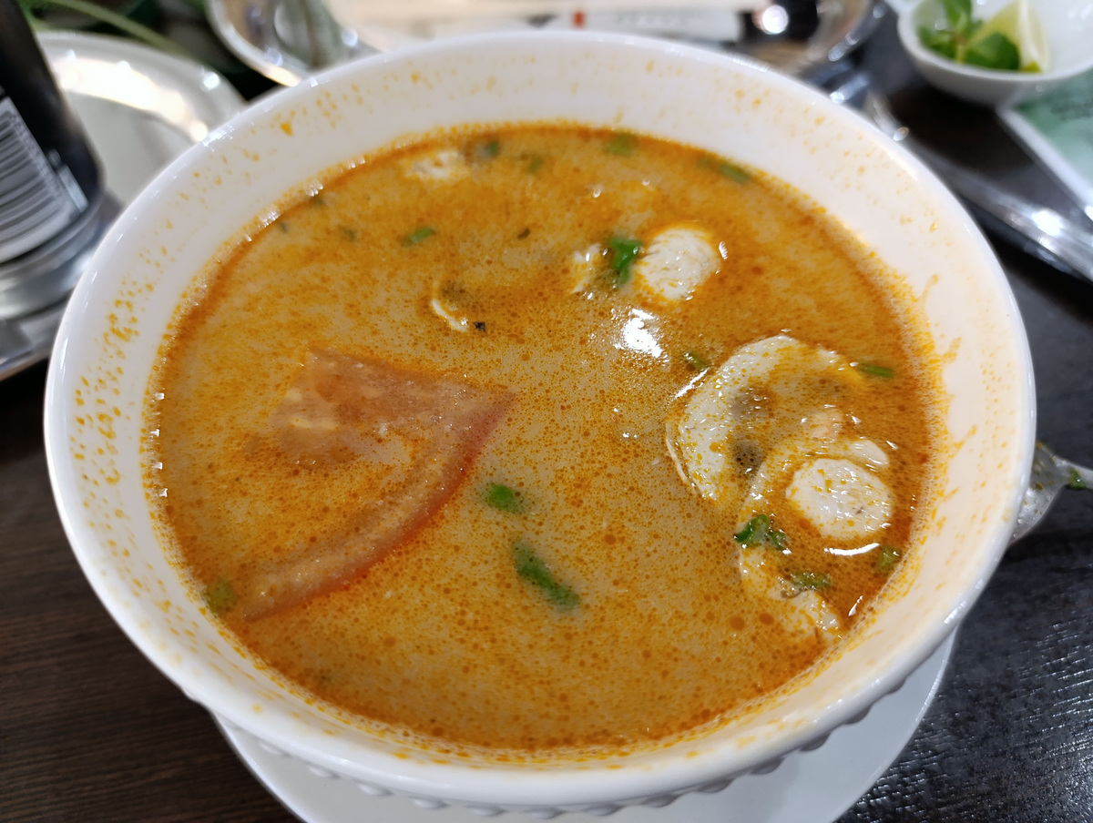 Суп том ям с морепродуктами