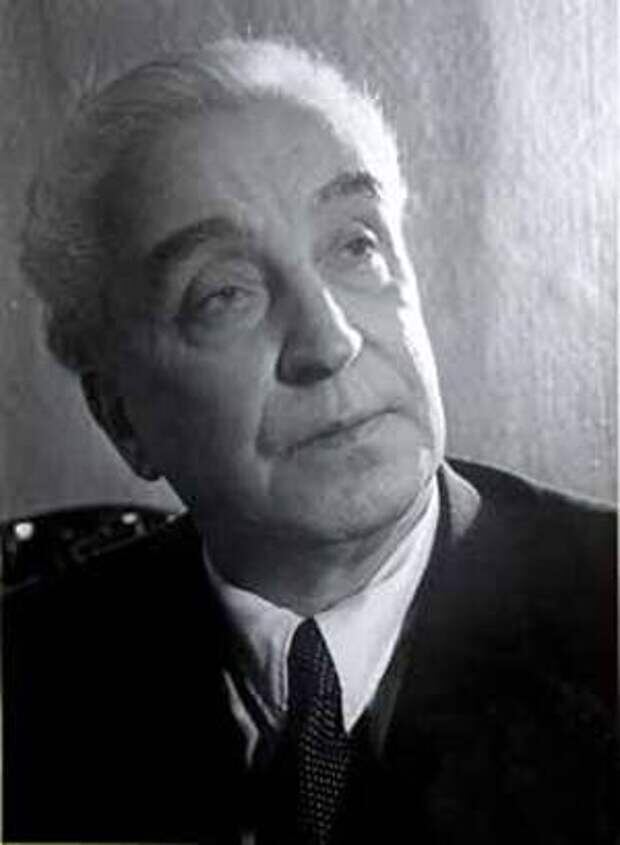 Виктор Виноградов