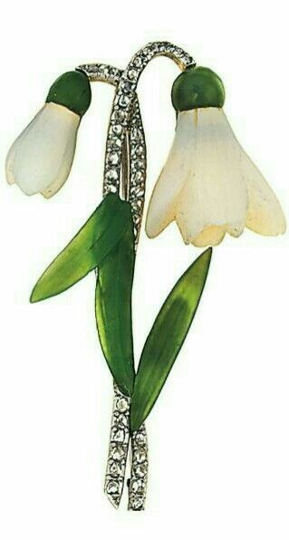 Брошь с нефритом, халцедоном и бриллиантами