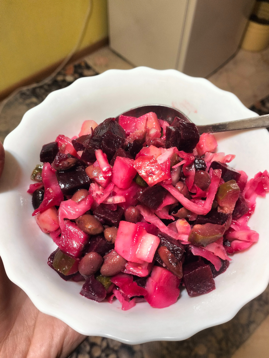 Традиционно последний новогодний салат.