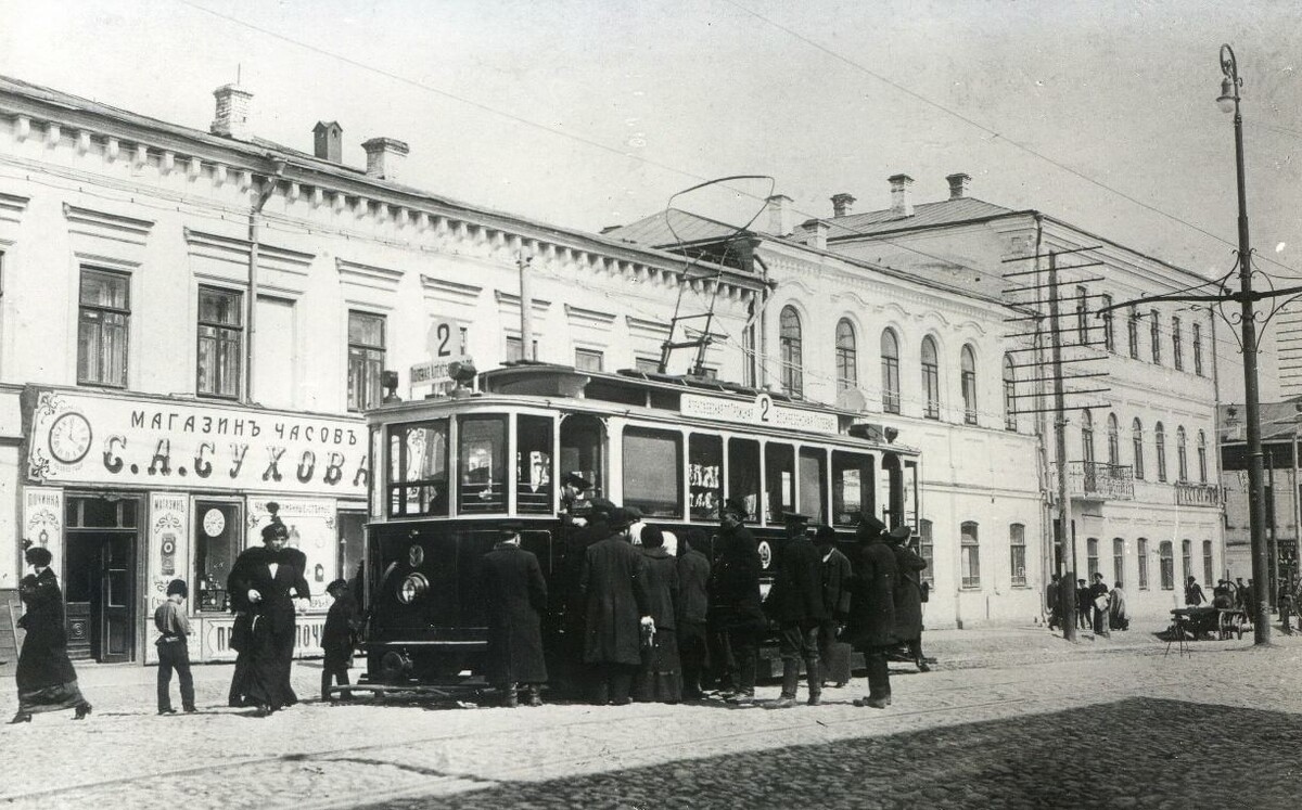 Источник: https://cdn.culture.ru/images/cab2e539-4875-5d78-b8c1-511df4513411