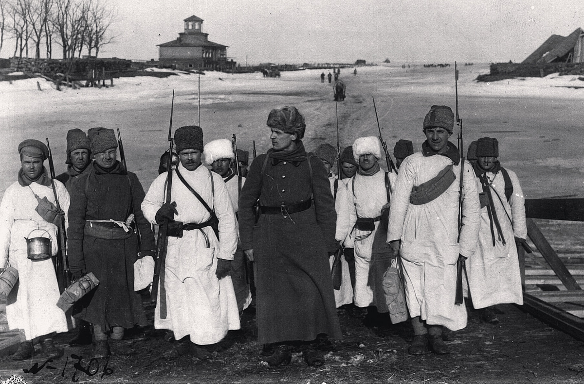 https://www.culture.ru/events/979161/vystavka-kronshtadtskaya-tragediya-v-fotografiyakh-bratev-bulla