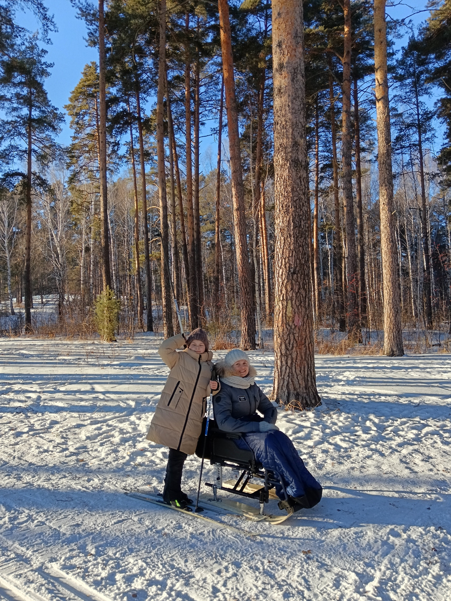 Поменялись шапками))