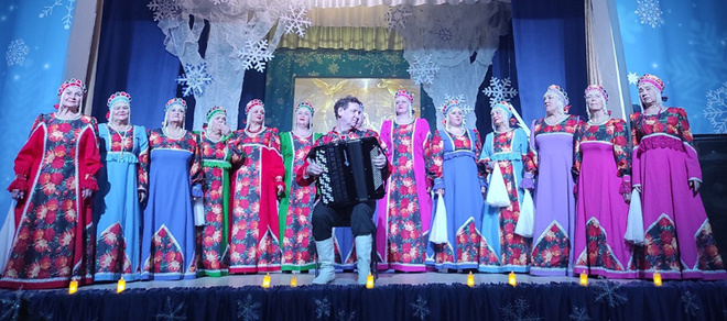 
Выступления наполнили зрительный зал радостью праздника, теплоты и добра