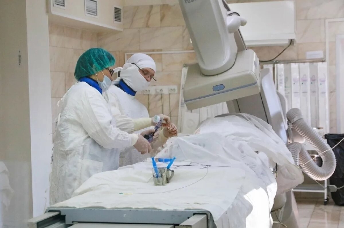    26 человек госпитализировали с острым инфарктом миокарда.