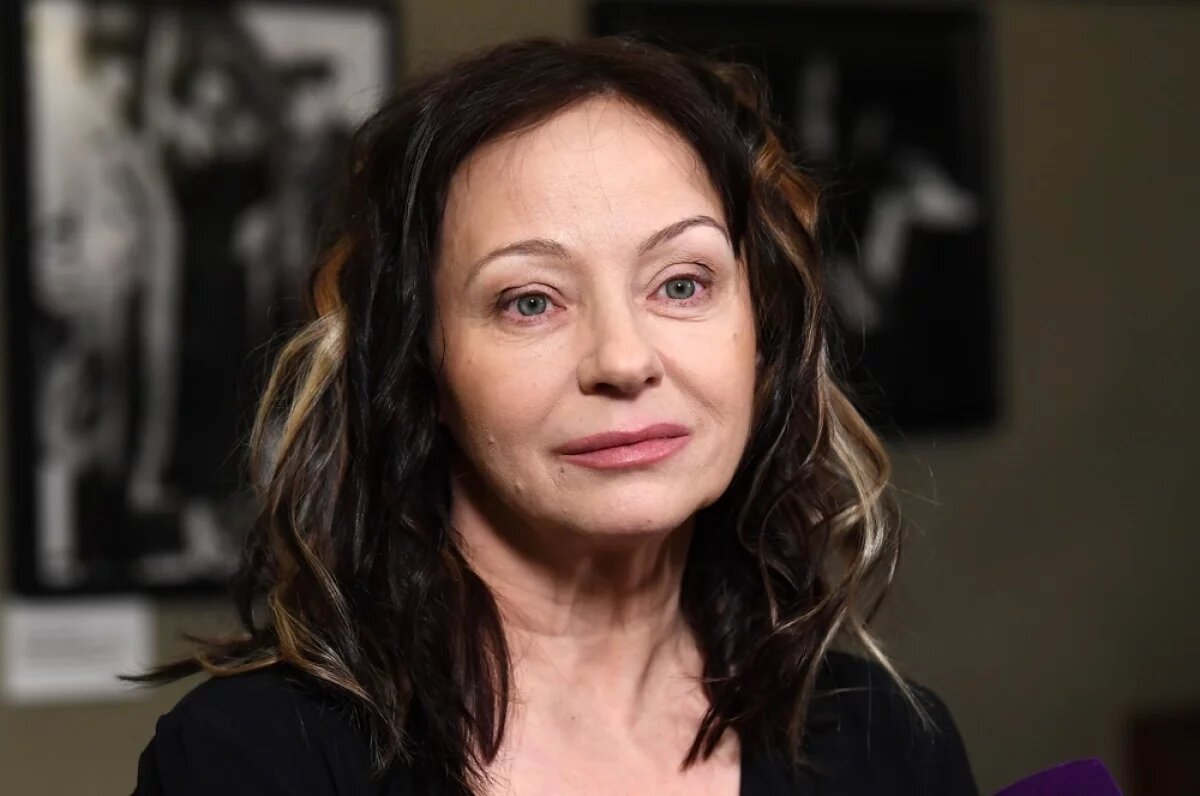    Евгения Добровольская.