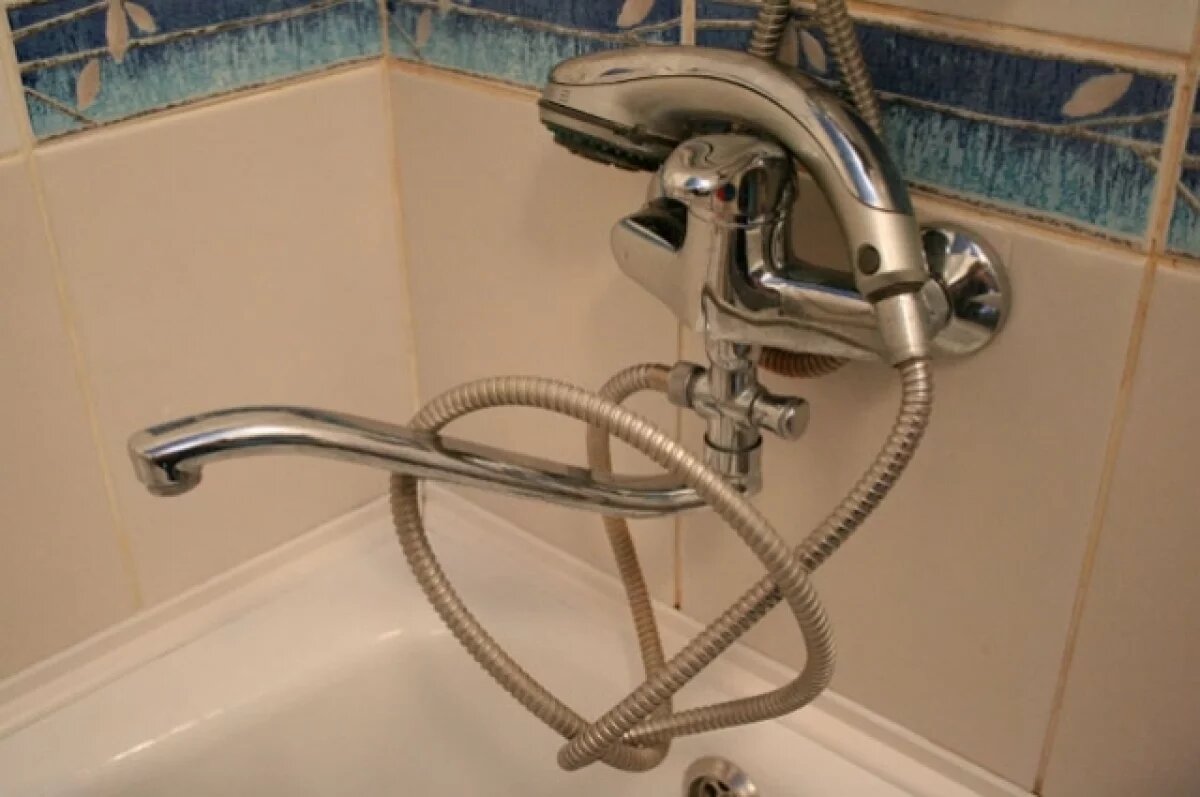    В Томске 13 января отключат холодную воду на 4 улицах из-за аварии