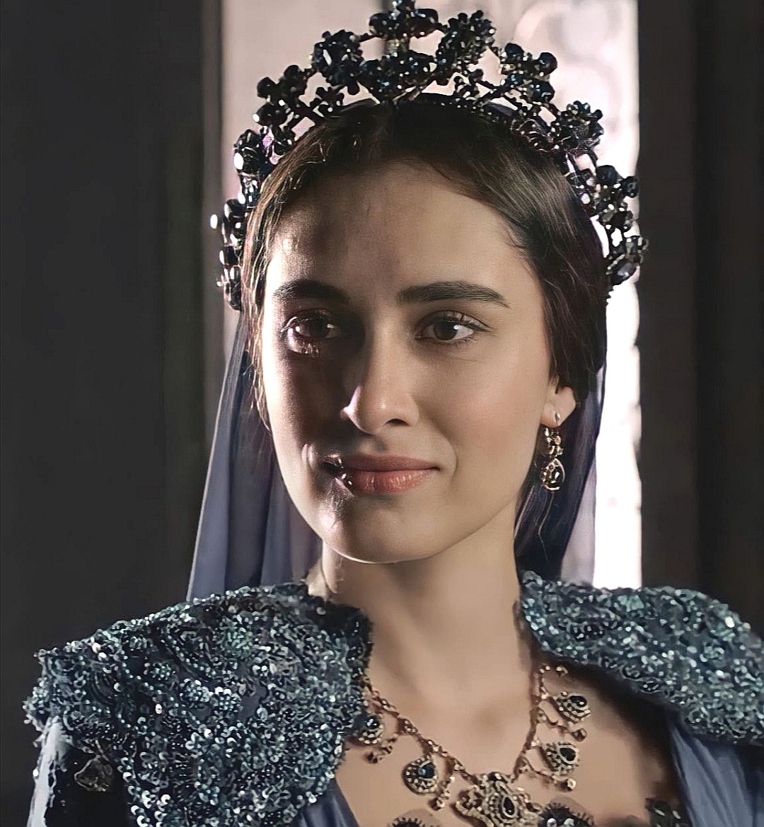 Валиде Турхан. 