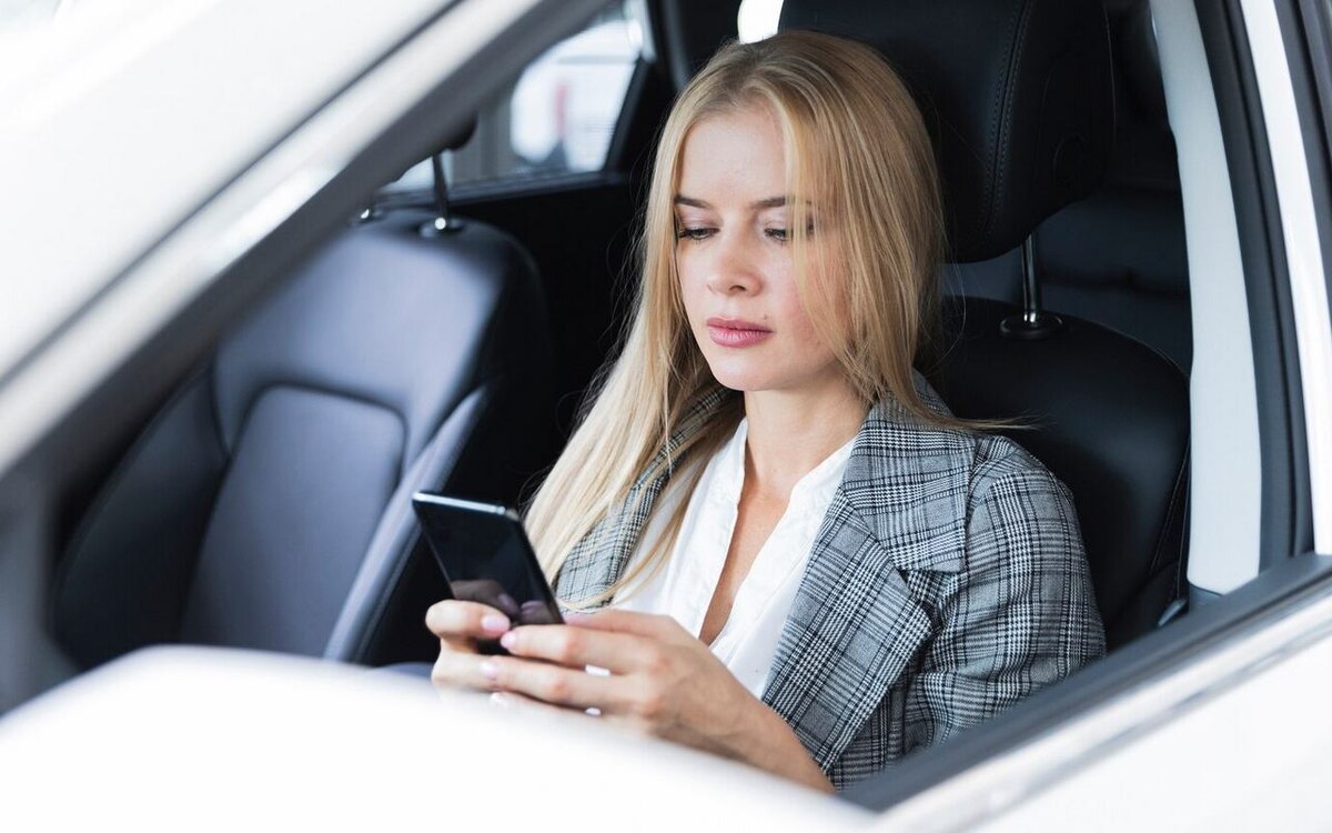    Липчане рассказали, чем занимаются в дороге на работу Freepik