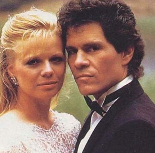    Марси Уокер и Эй Мартинес, фото: дзен.ру