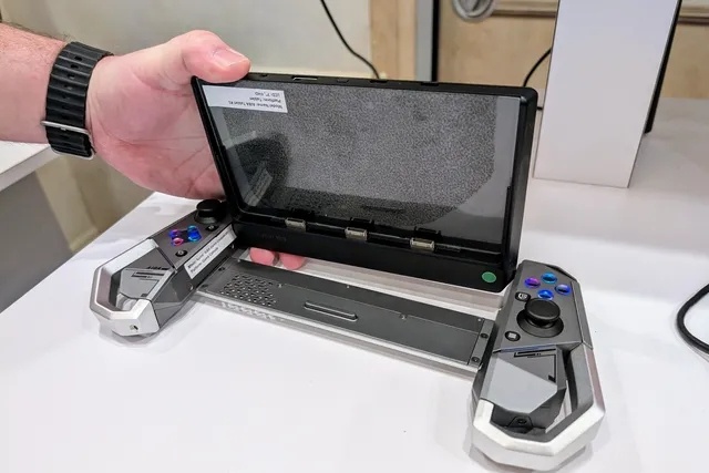    На CES 2025 показали линейку модульных гаджетов AI8A