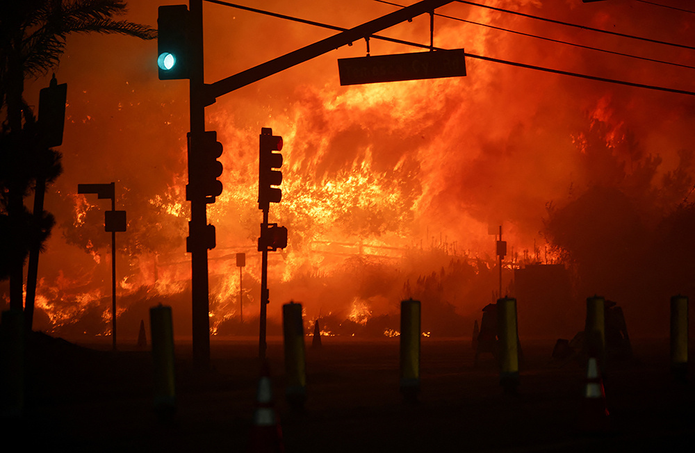 Лос-Анджелес. Огненные Лики Мары.