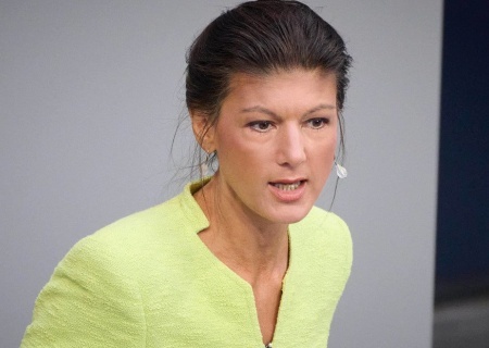    Вагенкнехт: Санкционная политика США направлена на стимулирование американской экономики в ущерб Европе