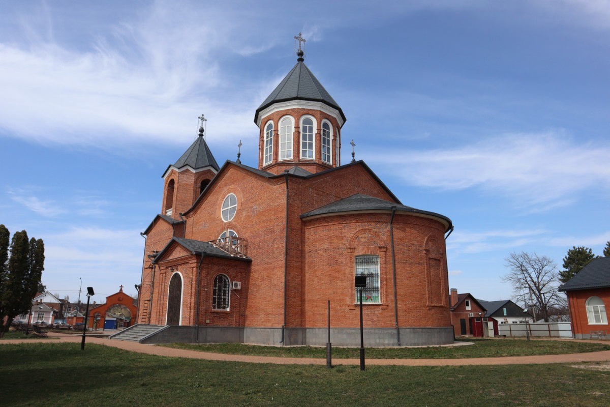  Армяно-Григорианский (Успенский) собор в Армавире