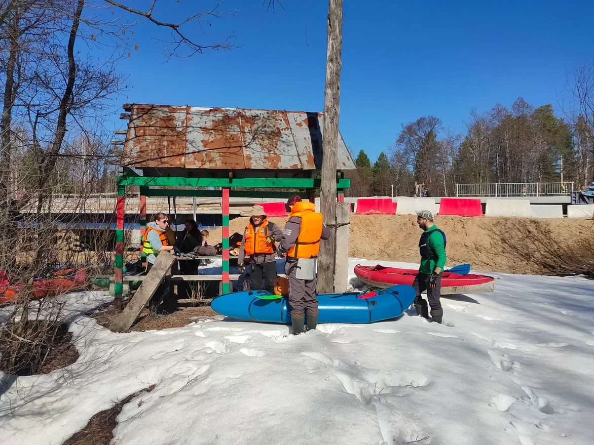 Рядом строится новый мост через Юшут
