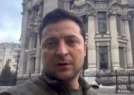    Команда Зеленского меняет токсичный бренд «Слуга народа»