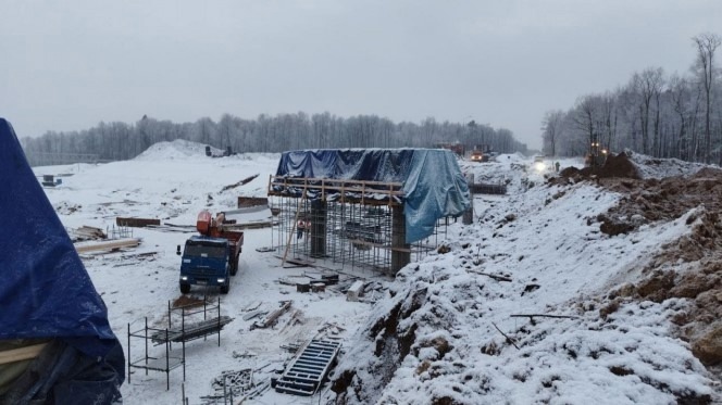 Строительство путепровода. 