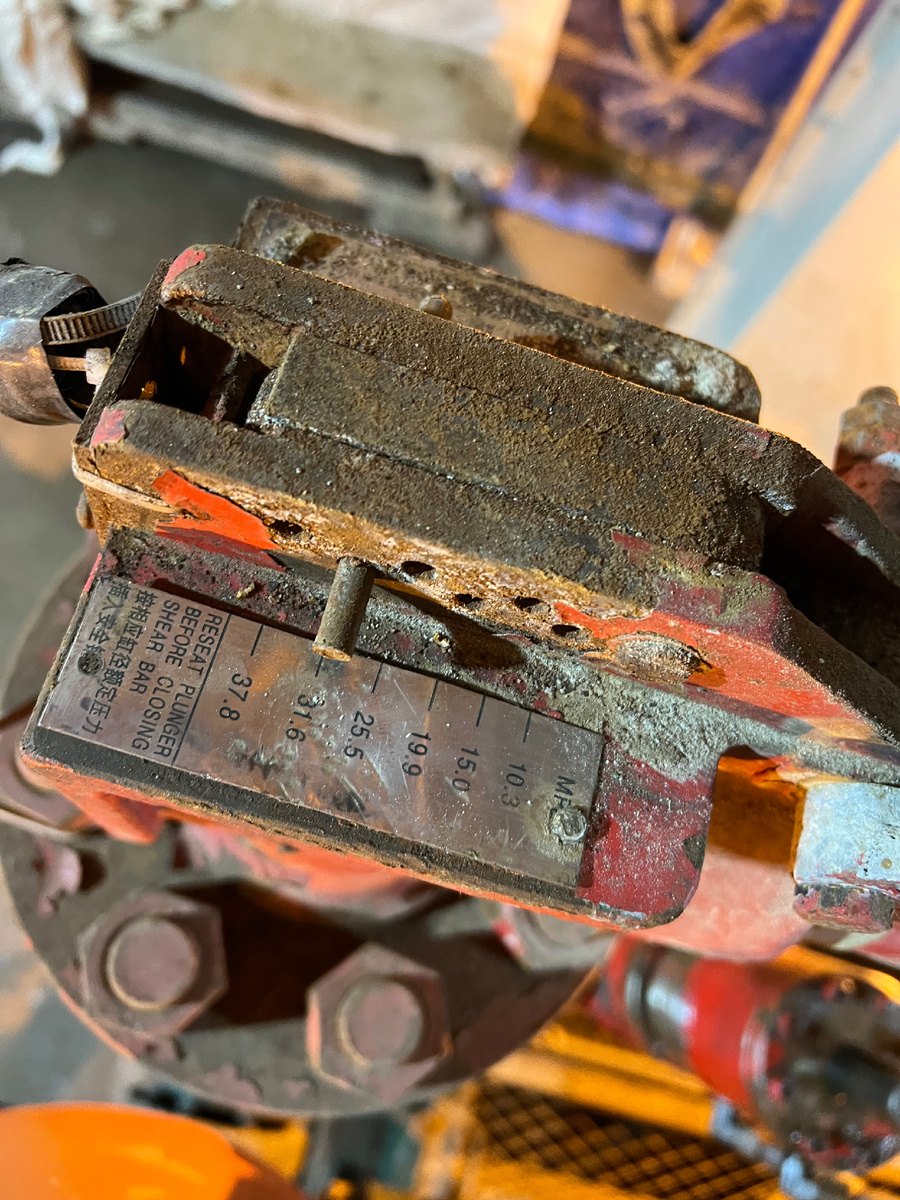 Предохранительное устройство бурового насоса F-1000