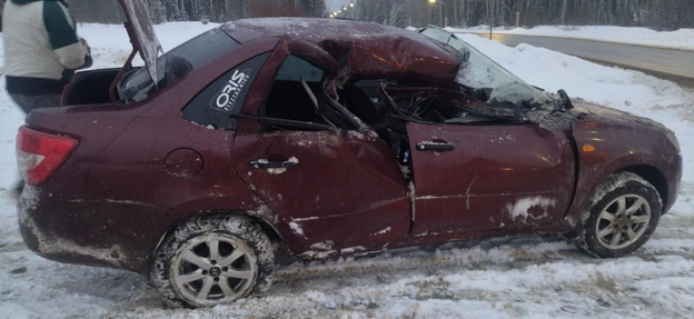    В Кировской области «Гранта» врезалась в снегоуборочную машину