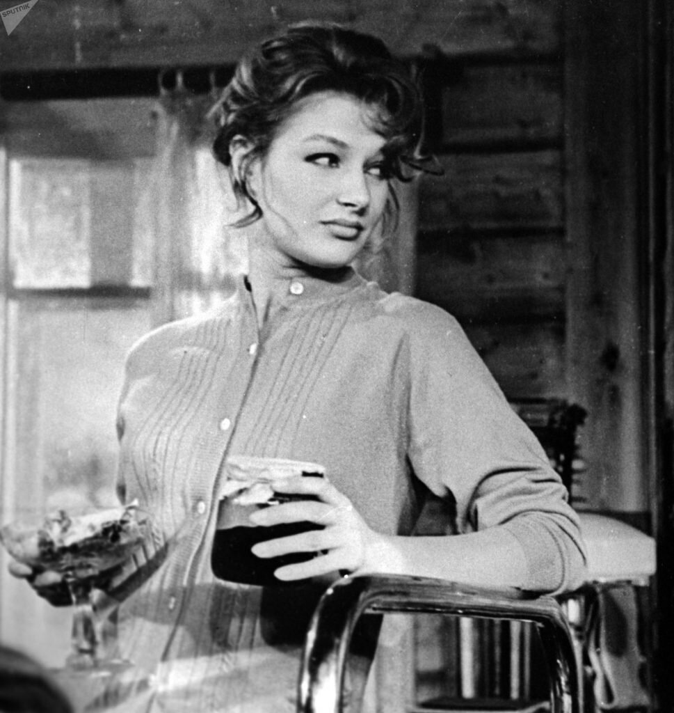 Кадр из фильма «Девчата» (1961). Скриншот.