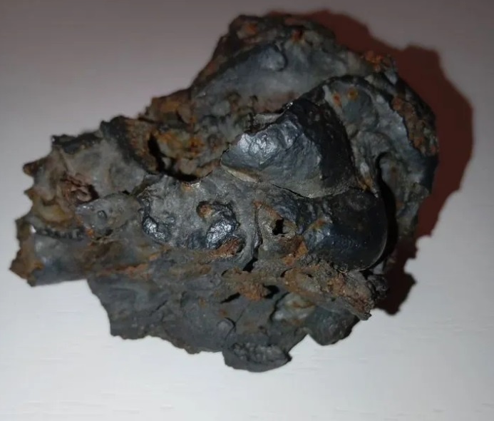    В Югре за 500 тысяч рублей продают метеорит