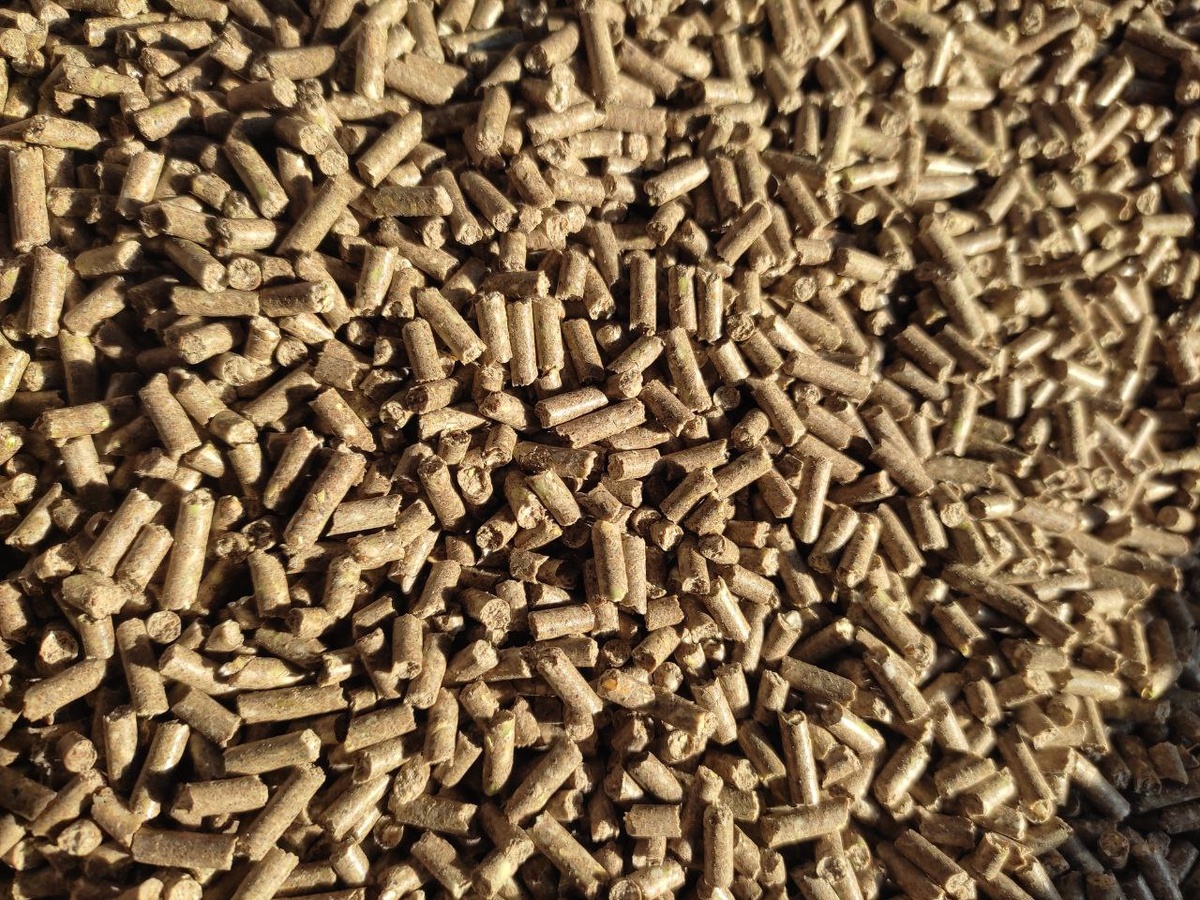 Полнорационный комбикорм для кур несушек