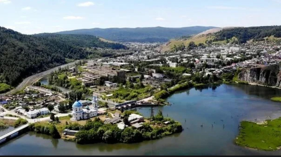 Вид на пруд.