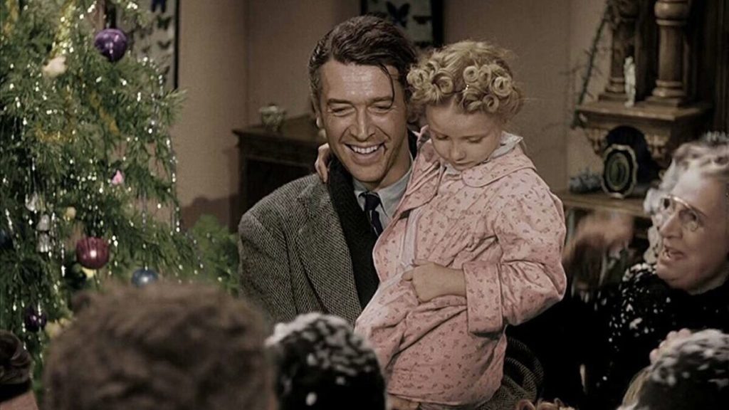 [caption id="attachment_38302" align="aligncenter" width="1024"] Финал: счастливый Джордж Бейли в окружении семьи и друзей[/caption]