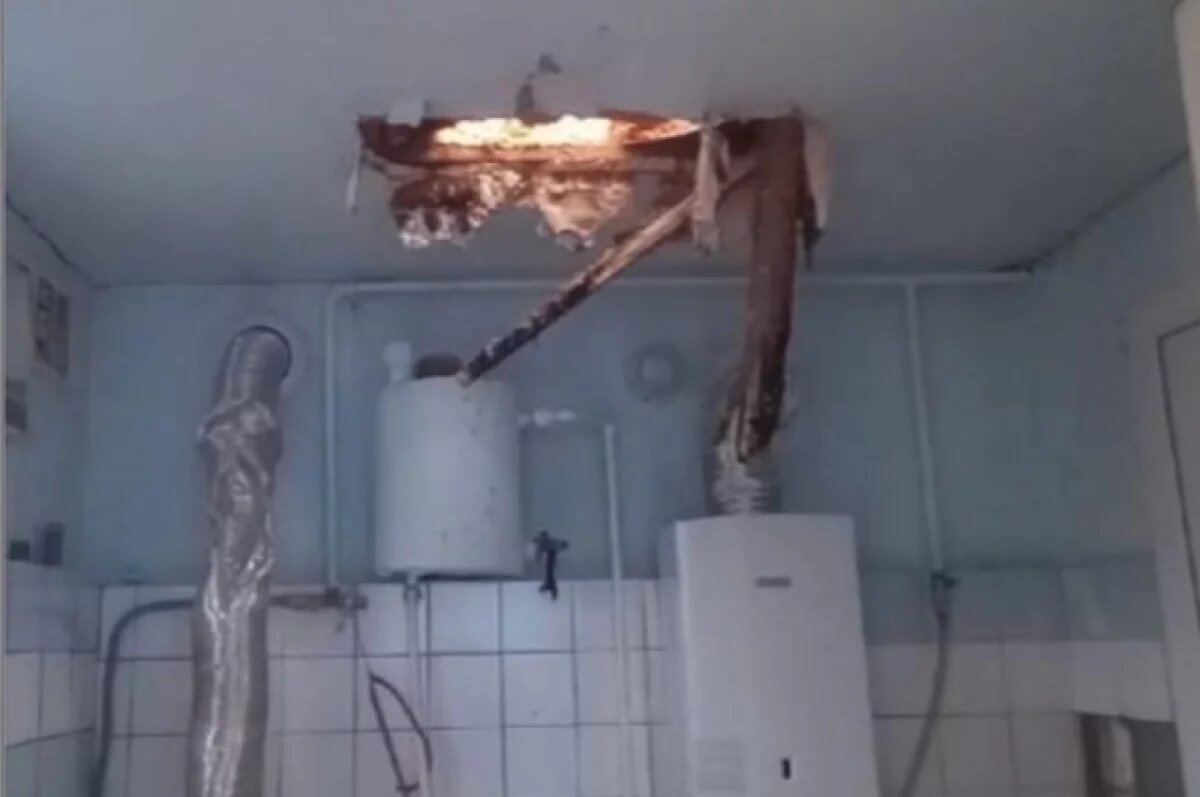    В Астрахани два человека пострадали при использовании самогонного аппарата