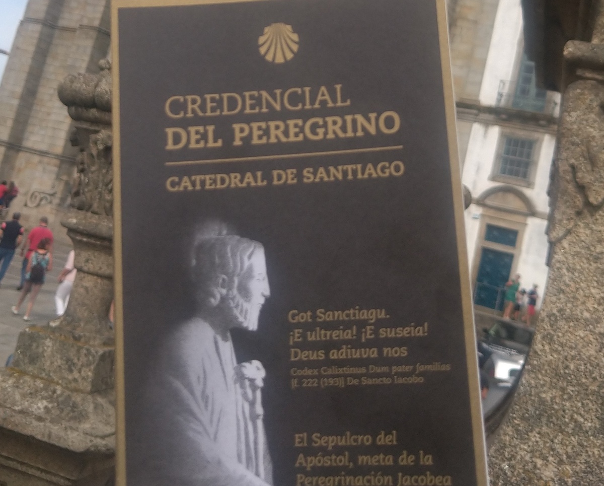 Паспорт паломника, который я приобрела в Порту перед выходом на Путь Сантьяго