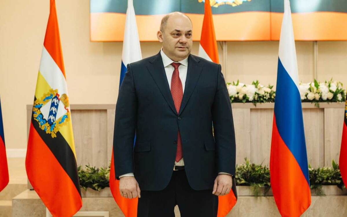    Бывший губернатор Курской области Смирнов обошел черноземных глав в рейтинге по взаимодействию с федералами