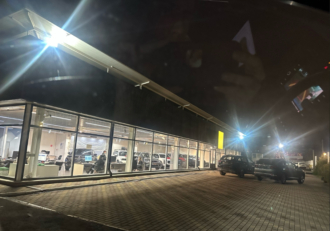 Автосалон Spyne на улице Коминтерна, 31, г. Нижний Новгород