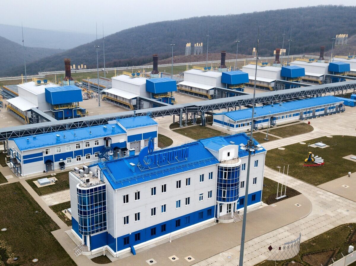    Компрессорная станция "Русская", входящая в систему газопроводов для обеспечения поставок газа для "Турецкого потока"© РИА Новости / Виталий Тимкив