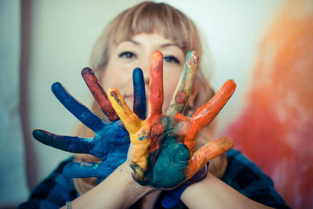 Особенности арт-терапии. (источник изображения: freepik.com)