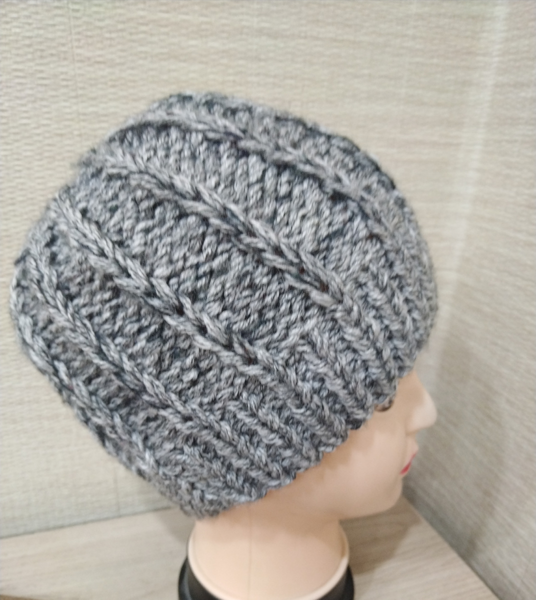 Толщина пряжи  - 120 метров на 100 гр