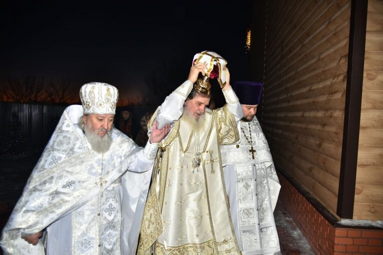    В селе Барабановка Новосергиевского района освятили новый храм Оренбуржье