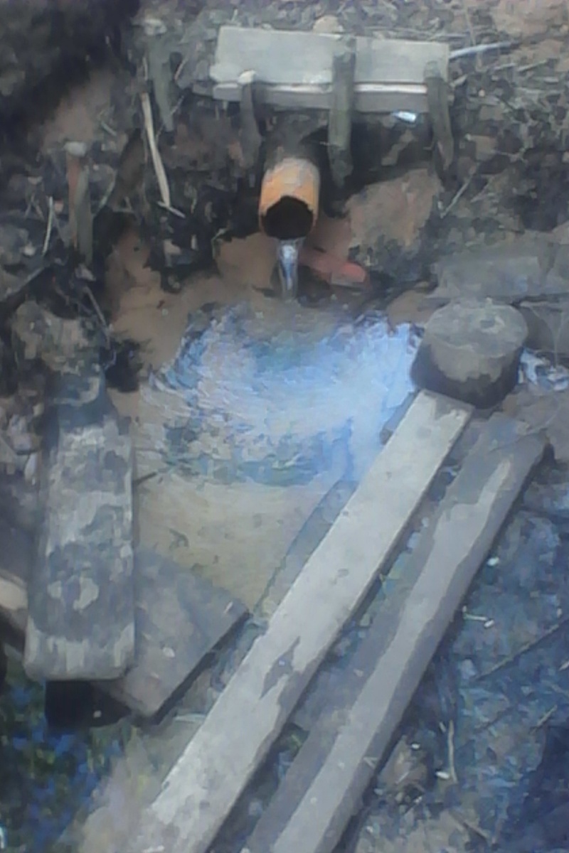 Вид на фото не слишком презентабельный, но вода вполне приличная